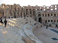 Римский амфитеатр в городе Эль-Джем. Январь 2011