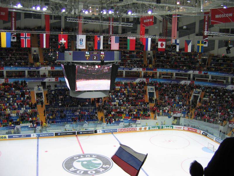 hockey40.jpg
