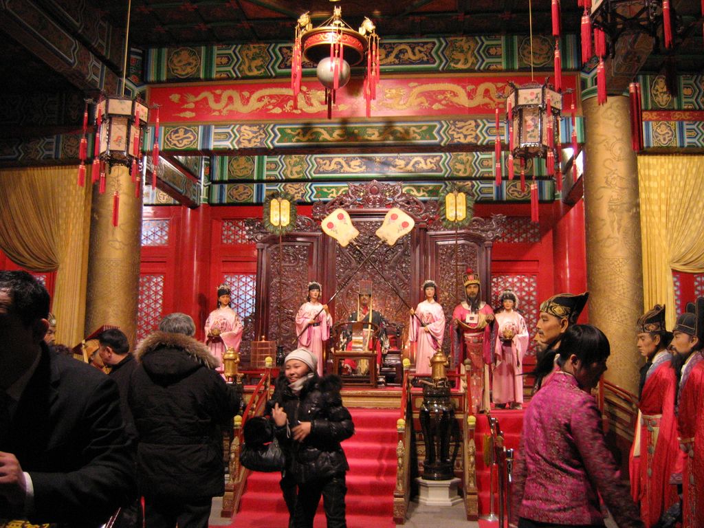 Пекин. Музей восковых фигур императоров династии Мин