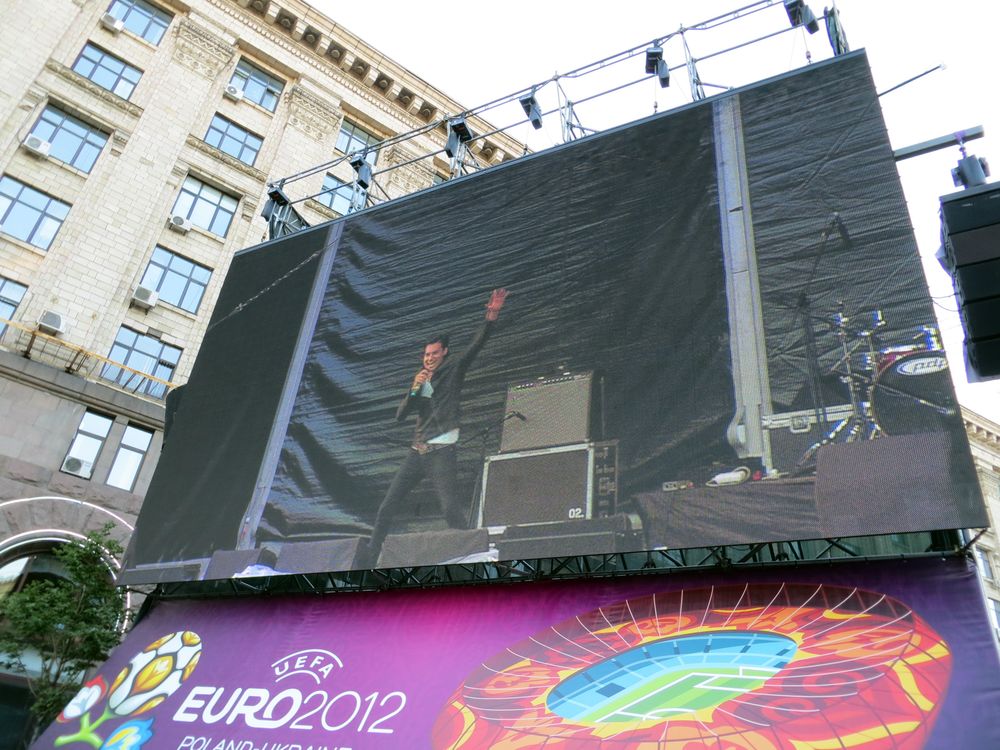 Евро 2012. Киевская фан-зона и матч Англия - Швеция