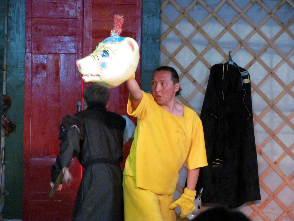 Театр-гэр «Нуудэлчин»