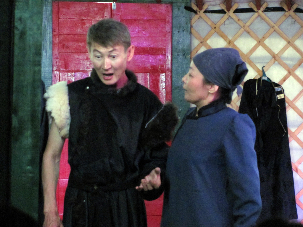 Театр-гэр «Нуудэлчин»