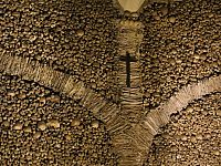 Фотографии Португалии. Эвора - винный дом Fonseca - статуя Христа. Январь 2014