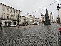 Фотографии Португалии. Эвора - винный дом Fonseca - статуя Христа. Январь 2014