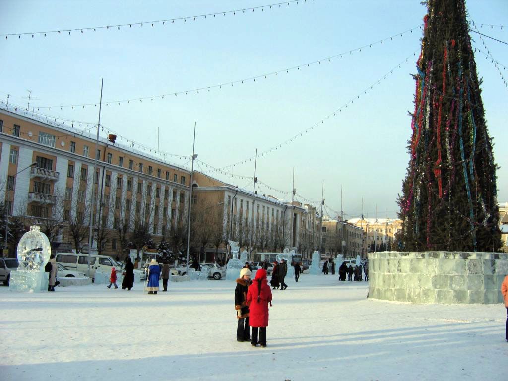Январь 2006 Улан-Удэ. Новогодняя площадь Советов.