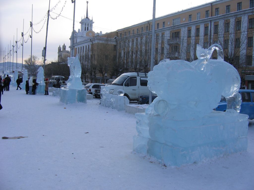 Январь 2006 Улан-Удэ. Новогодняя площадь Советов.