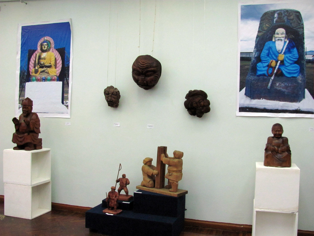 Музей природы Бурятии. Республиканский художественный музей им. Ц.С. Сампилова. Июль 2010