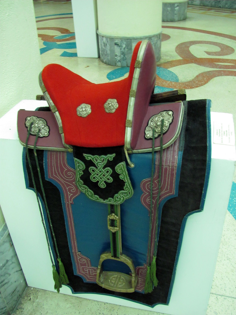 Музей природы Бурятии. Республиканский художественный музей им. Ц.С. Сампилова. Июль 2010